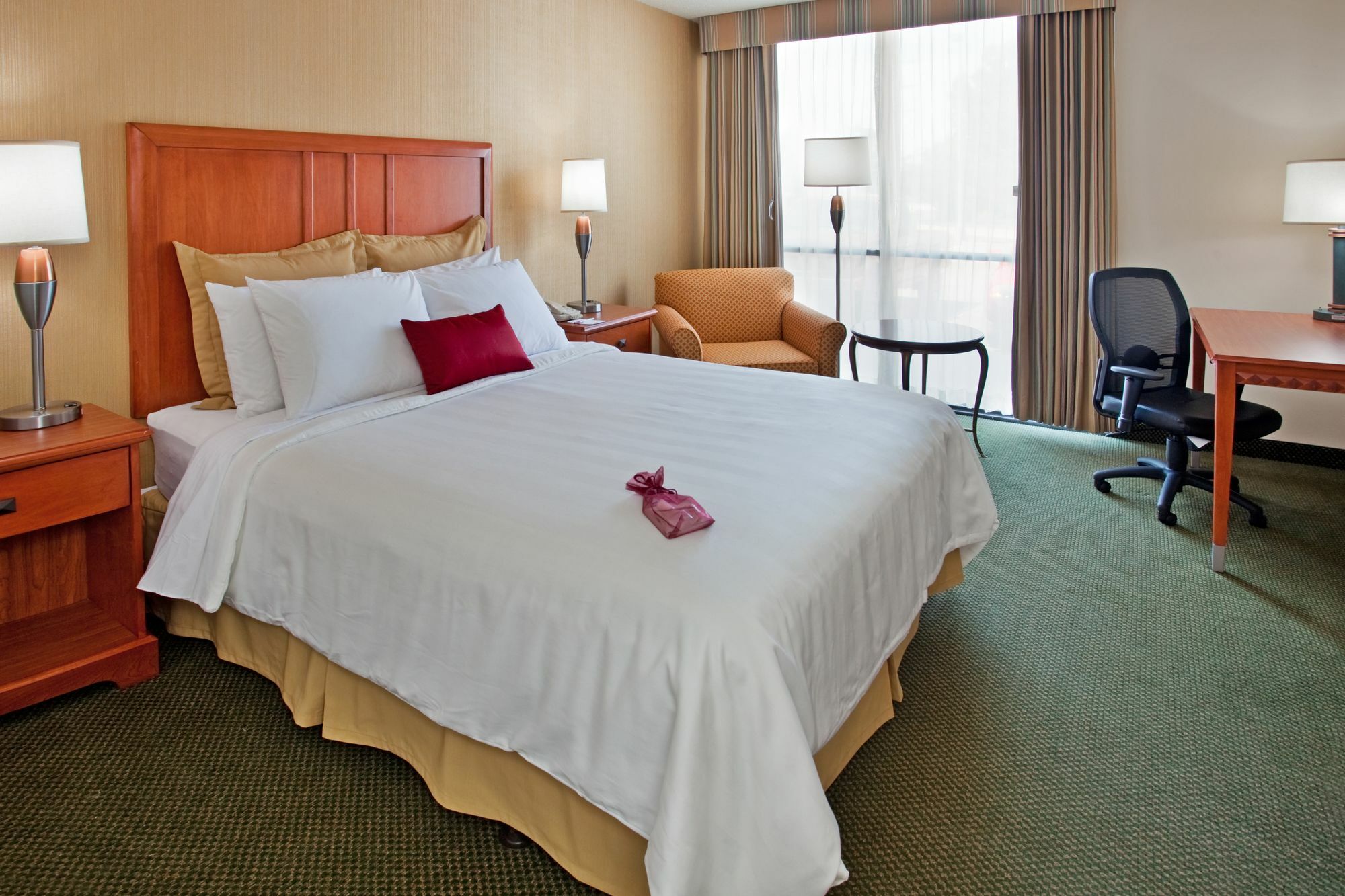 Radisson Hotel Lenexa Overland Park Exterior photo