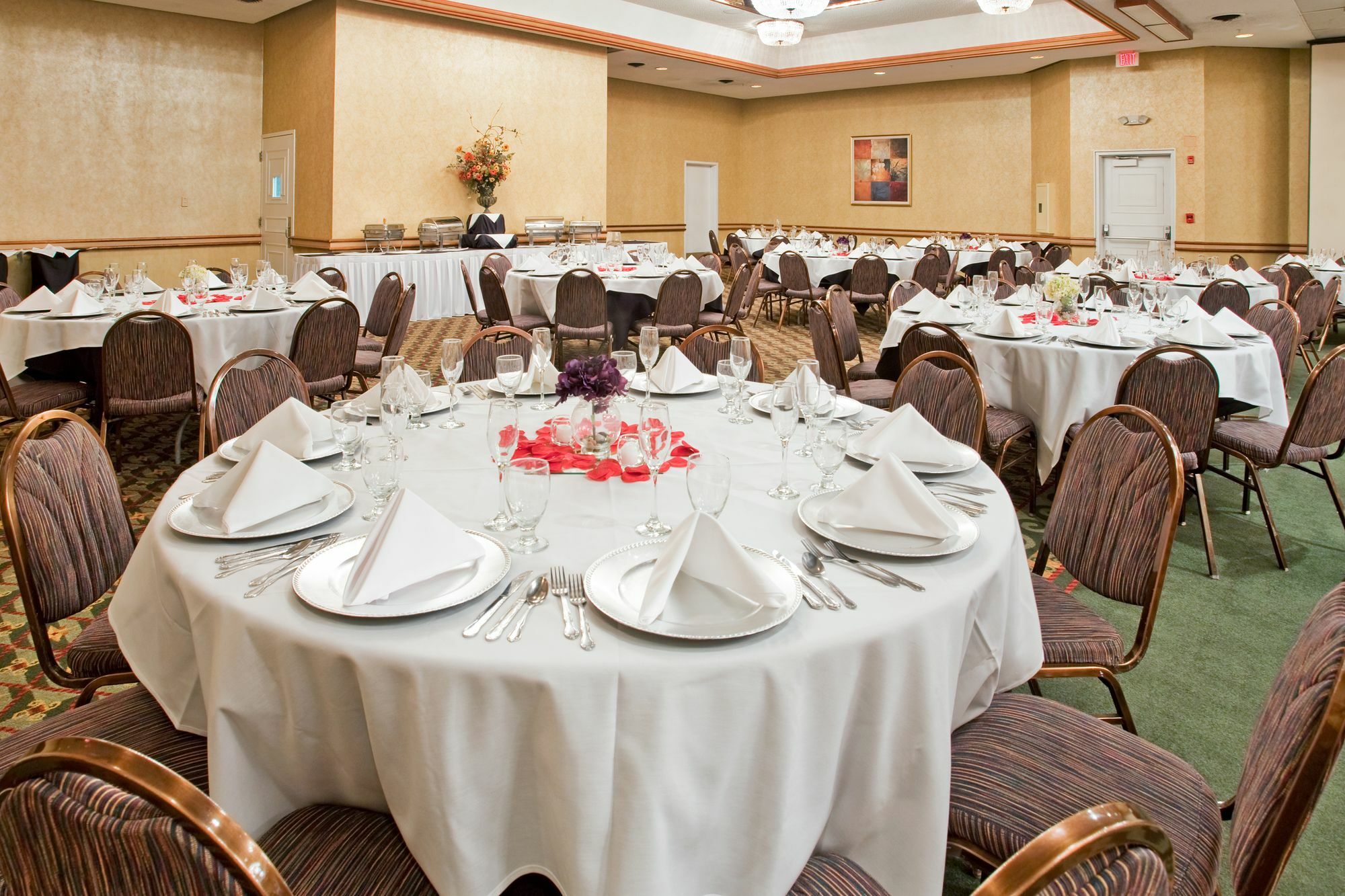 Radisson Hotel Lenexa Overland Park Exterior photo