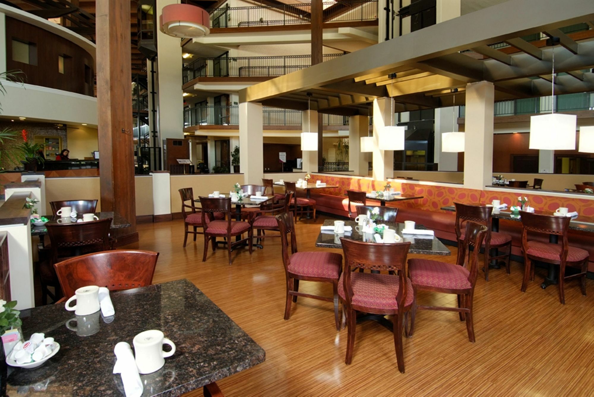 Radisson Hotel Lenexa Overland Park Exterior photo